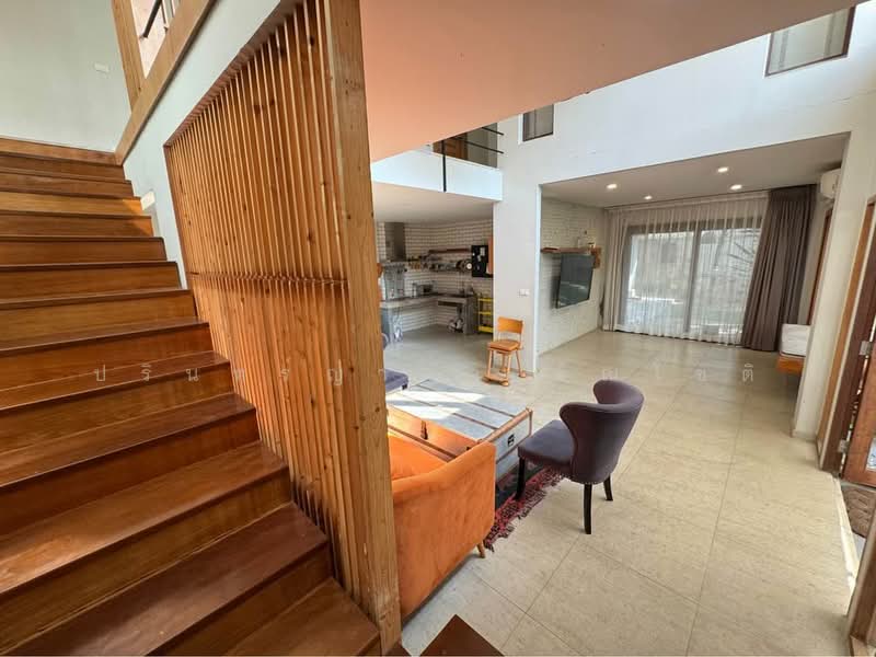 Single house Chokchai 4, Bangkok, Lat Phrao, Bangkok, 2 Bedrooms, 280 sqm, Single Detached House For Rent, by ปรินทร์ญาดา ชิณโชติ, 11588902 - DDproperty.com