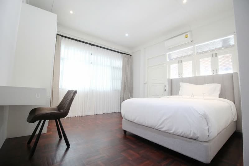 ลาดพร้าว 35, Bangkok, -, Chan Kasem, Chatuchak, Bangkok, 6 Bedrooms, 400 sqm, Single Detached House For Rent, by Usuma Usumachat, 11591821 - DDproperty.com