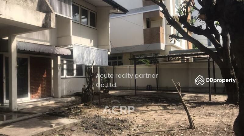 For Rent - House with land for rent, size 1 rai 230 sq.wa, Vibhavadi 18, Bangkok