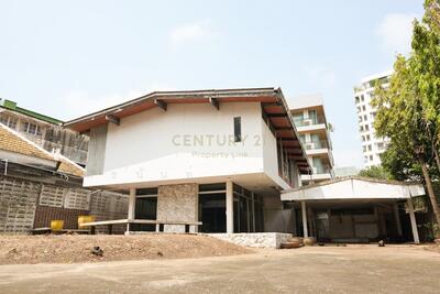 ขาย - บ้านเดี่ยว 2 ชั้น ใจกลางทองหล่อ แปลงสวย 158 ตรว. 450 ม. จากปากซอย ใกล้ BTS ทองหล่อ ถนนสุขุมวิท, กรุงเทพ