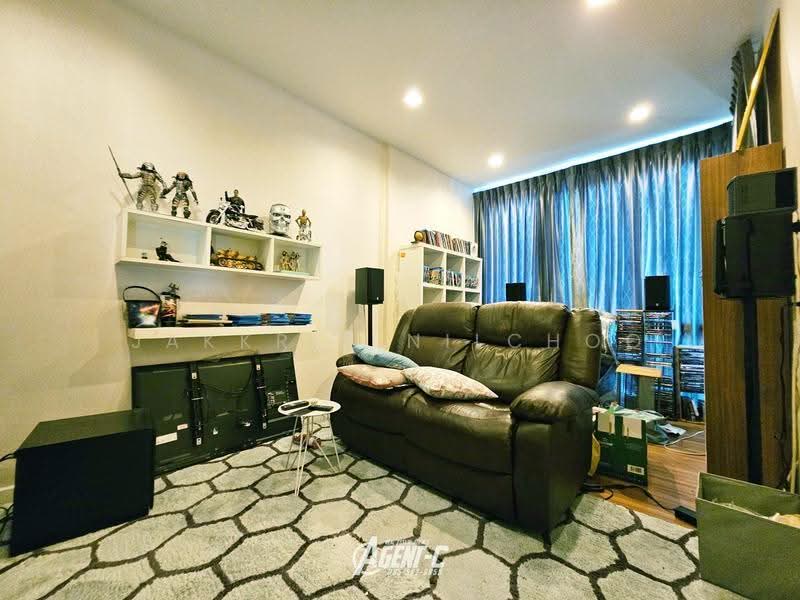 บ้านแฝด 3ชั้น โชคชัย 4 ลาดพร้าว 71, Bangkok, Lat Phrao, Bangkok, 6 Bedrooms, 320 sqm, Townhouse For Sale, by Jakkrit Nilchoo, 11592437 - DDproperty.com