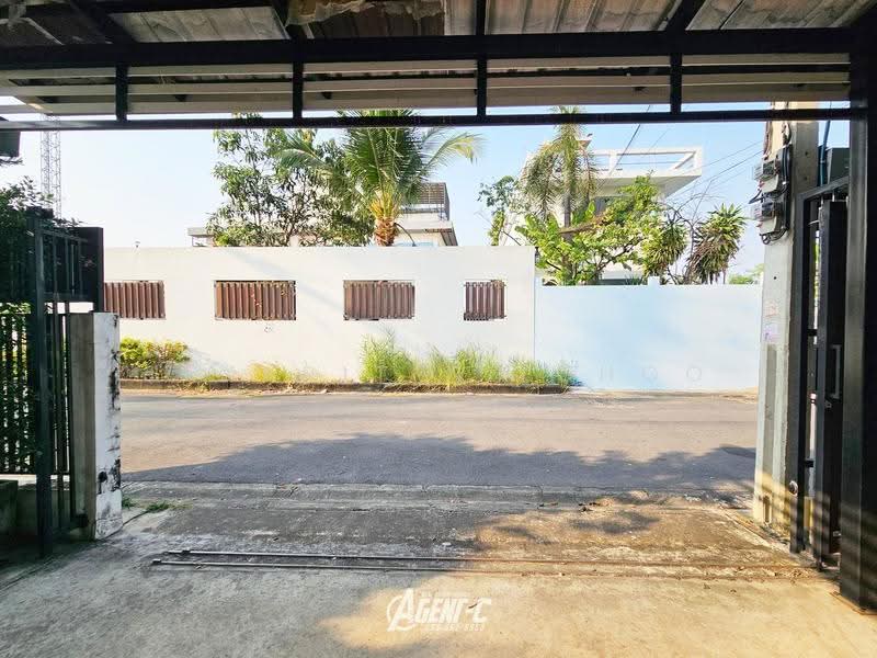 บ้านแฝด 3ชั้น โชคชัย 4 ลาดพร้าว 71, Bangkok, Lat Phrao, Bangkok, 6 Bedrooms, 320 sqm, Townhouse For Sale, by Jakkrit Nilchoo, 11592437 - DDproperty.com