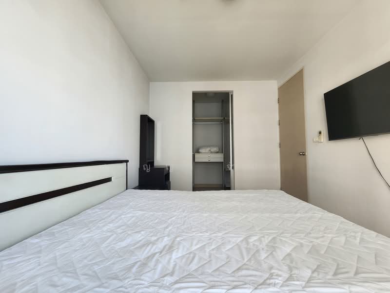 The Parkland Srinakarin, Samut Prakan, 577 Tambon Samrong Nua, Samrong Nua, Muang Samut Prakarn, Samut Prakan, 2 Bedrooms, 66 sqm, Condo For Sale, by สุภิญญา จำปา, 11592709 - DDproperty.com