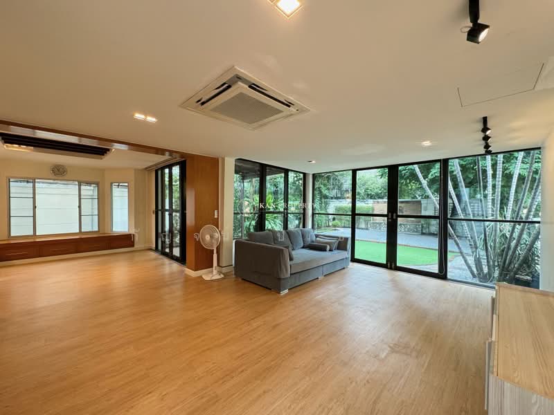 Nantawan Sathorn-Ratchaphruk, Bangkok, Soi Mooban Nanthawan, Bang Waek, Phasi Charoen, Bangkok, 3 Bedrooms, 240 sqm, Single Detached House For Rent, by Kan Paphatchaya, 11593357 - DDproperty.com