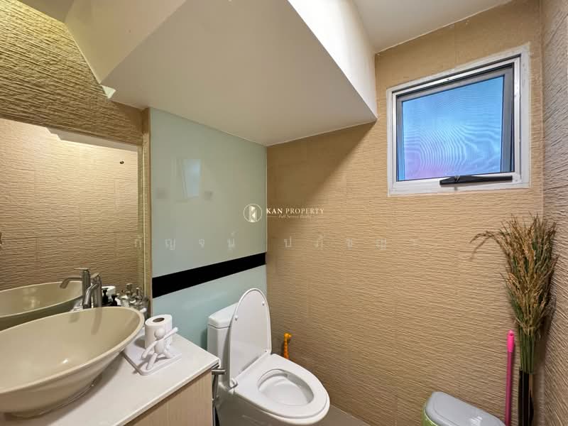 Nantawan Sathorn-Ratchaphruk, Bangkok, Soi Mooban Nanthawan, Bang Waek, Phasi Charoen, Bangkok, 3 Bedrooms, 240 sqm, Single Detached House For Rent, by Kan Paphatchaya, 11593357 - DDproperty.com