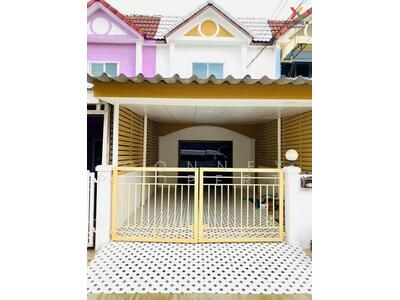 ขาย - หมู่บ้านร่มทิพย์วิลเลจ Romthip Village, กรุงเทพ