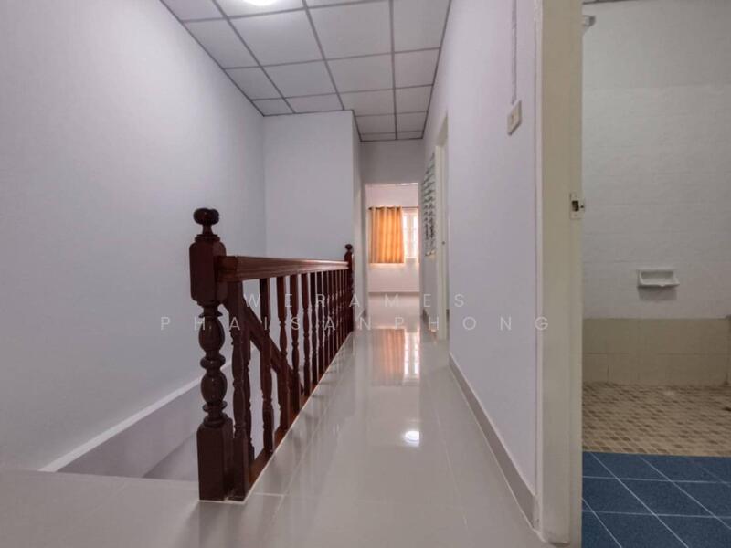 For Sale - ขาย ทาวน์โฮม ถนนบางกรวย-ไทรน้อย ในทำเล ศิริวรรณ ชวนชม - รีโนเวทใหม่ พร้อมอยู่ 3 ห้องนอน 2 ห้องน้ำ, Nonthaburi