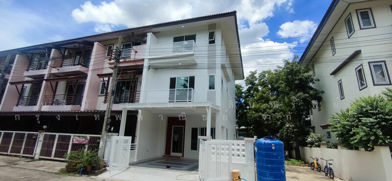 ขาย - Yadarin Place Permsin-Watcharapol : ญาดารินทร์ เพลส เพิ่มสิน-วัชรพล, กรุงเทพ