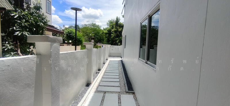ขาย - Yadarin Place Permsin-Watcharapol : ญาดารินทร์ เพลส เพิ่มสิน-วัชรพล, กรุงเทพ