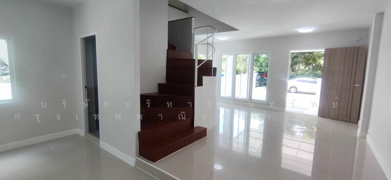 ขาย - Yadarin Place Permsin-Watcharapol : ญาดารินทร์ เพลส เพิ่มสิน-วัชรพล, กรุงเทพ