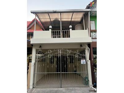 ขาย - ทาวน์โฮม 2 ชั้น ซอยโรงน้ำแข็ง สนามบินน้ำ 2-storey townhome, Soi Rong Nam Khaeng, Sanambinnam., นนทบุรี