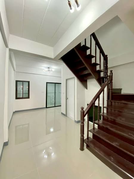 Baan Narisa Baan Kluay-Sai Noi : บ้านนริศา บ้านกล้วย-ไทรน้อย, นนทบุรี, ถนนบ้านกล้วย-ไทรน้อย, พิมลราช, บางบัวทอง, นนทบุรี, 136 ตร.ม., ทาวน์เฮ้าส์ ขาย, โดย Connex Property, 11596725 - DDproperty.com