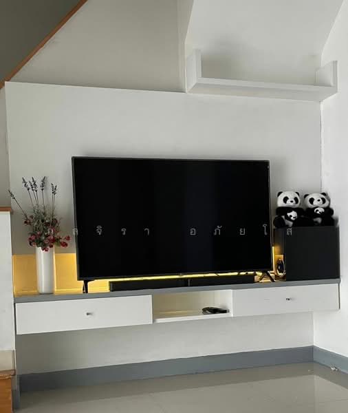 10240, Bangkok, Saphan Sung, Saphan Sung, Bangkok, 3 Bedrooms, 200 sqm, Townhouse For Rent, by กุลจิรา อภัยโส, 11596880 - DDproperty.com