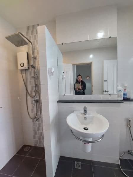 10240, Bangkok, Saphan Sung, Saphan Sung, Bangkok, 3 Bedrooms, 200 sqm, Townhouse For Rent, by กุลจิรา อภัยโส, 11596880 - DDproperty.com