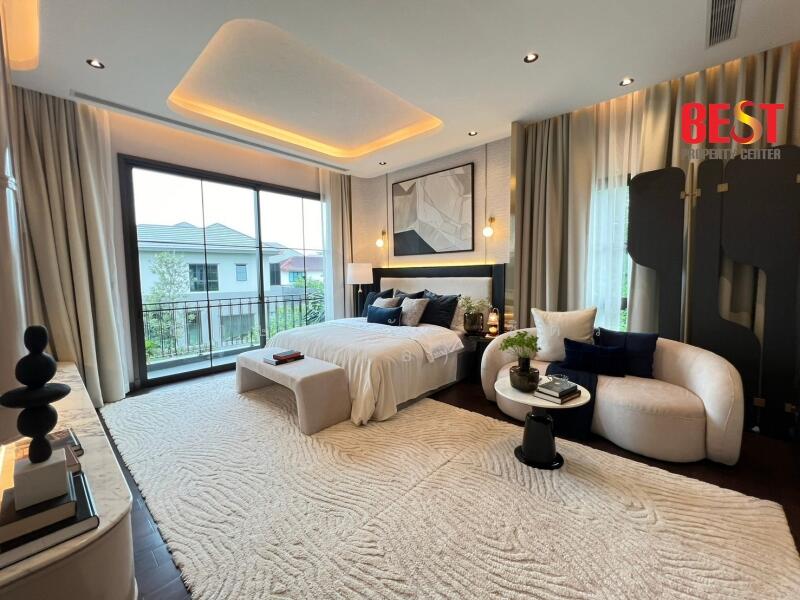 Grand Bangkok Boulevard Na-Utthayan, Bangkok, Uthayan Road, Sala Thammasop, Thawi Watthana, Bangkok, 4 Bedrooms, 440 sqm, Single Detached House For Sale, by Aksarapak Chittara, 11597725 - DDproperty.com