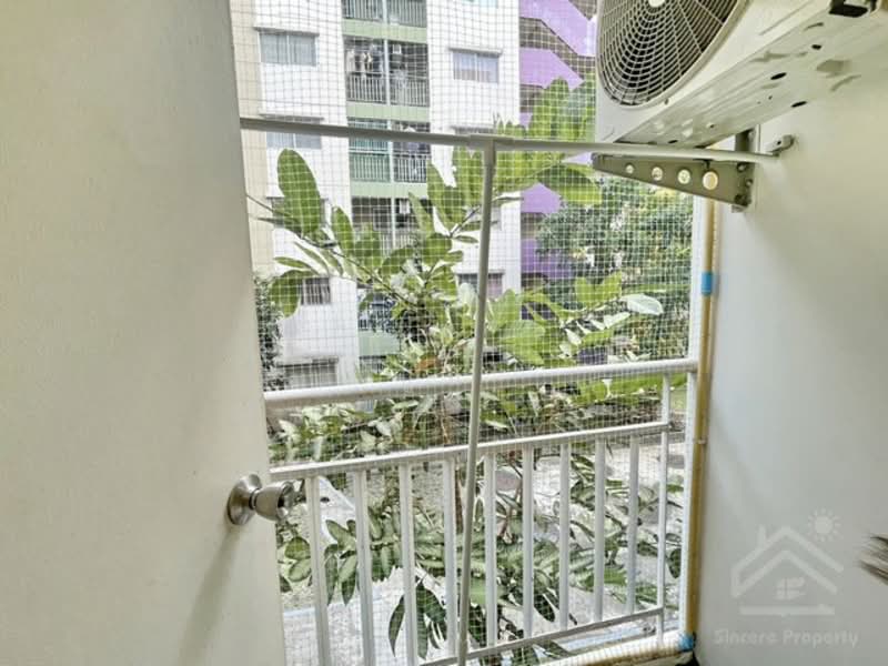 Lumpini Condo Town Chonburi-Sukhumvit : ลุมพินี คอนโดทาวน์ ชลบุรี สุขุมวิท, ชลบุรี, ซอยเพชรสยาม, บ้านสวน, เมืองชลบุรี, ชลบุรี, 22 ตร.ม., คอนโด ให้เช่า, โดย ปูน, 11597994 - DDproperty.com