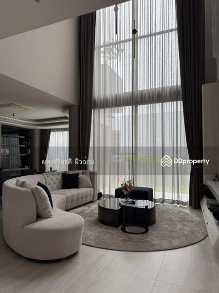 แบบบ้าน Haven: Living Room ขนาดกว้างมี Double Space เชื่อมต่อกับโซนต่างๆของบ้านดังนี้ ทางซ้ายจะเป็น 