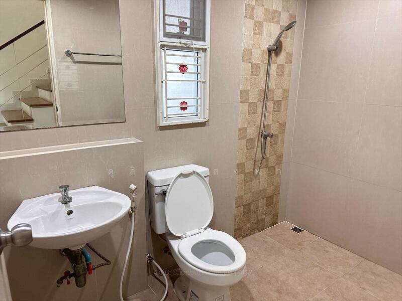 ให้เช่าทาวน์โฮม เดอะเซ็นทรัล2 อัสสัมชัญ ศรีราชา, Chon Buri (Pattaya), Surasak, Si Racha, Chon Buri (Pattaya), 3 Bedrooms, 60 sqm, Townhouse For Rent, by Dusit Saengfa, 11599132 - DDproperty.com