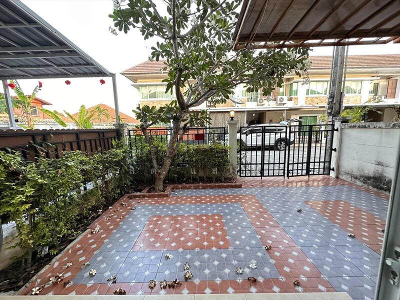 ให้เช่าทาวน์โฮม เดอะเซ็นทรัล2 อัสสัมชัญ ศรีราชา, Chon Buri (Pattaya), Surasak, Si Racha, Chon Buri (Pattaya), 3 Bedrooms, 60 sqm, Townhouse For Rent, by Dusit Saengfa, 11599132 - DDproperty.com