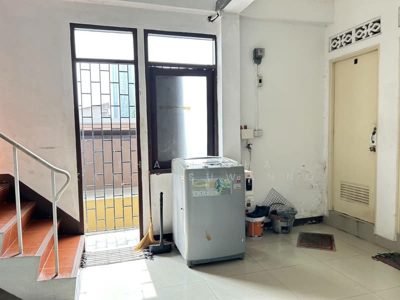 Commercial building, Suan Phlu Market, Sathorn, Bangkok, ถนนสวนพลู, Wat Sampraya, Phra Nakhon, Bangkok, , 420 sqm, Shophouse For Rent, by Thanitcha Kangkasuwanno, 11599146 - DDproperty.com