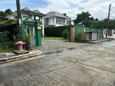 ขาย - บ้านเดี่ยว ขนาด205ตารางวา พร้อมพื้นที่ใช้สอยกว้าง, กรุงเทพ