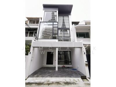 ขาย - Townhouse Sukhumvit 15, กรุงเทพ