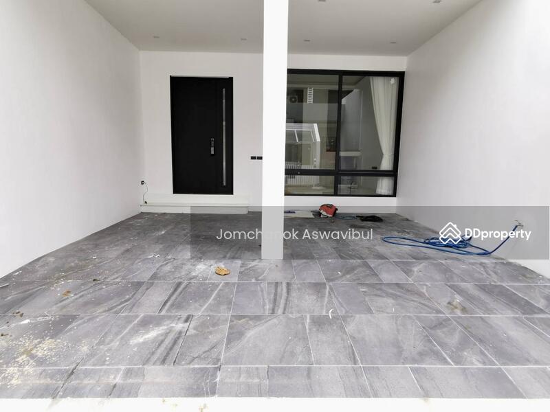 ขาย - Townhouse Sukhumvit 15, กรุงเทพ