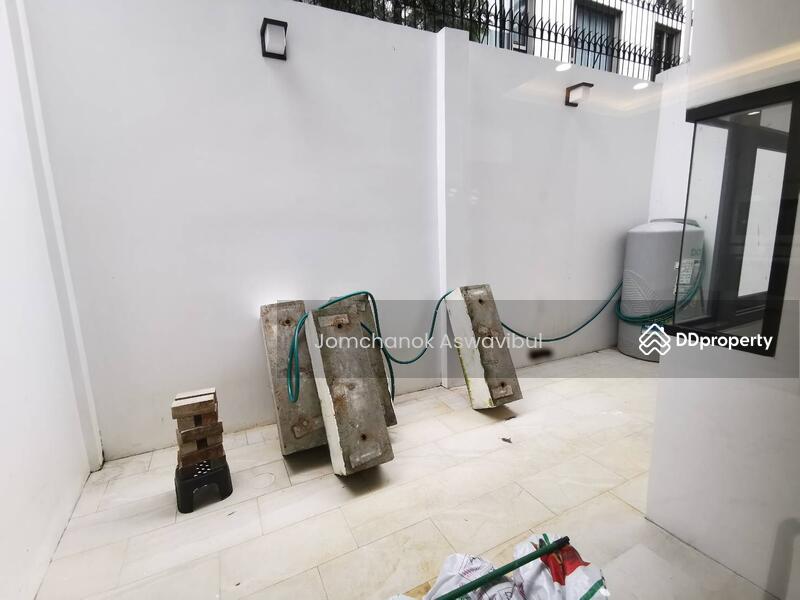 ขาย - Townhouse Sukhumvit 15, กรุงเทพ