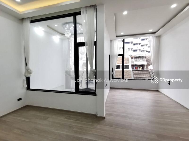 ขาย - Townhouse Sukhumvit 15, กรุงเทพ