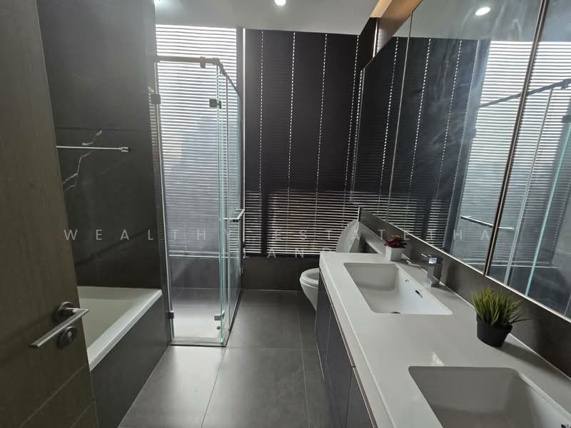 The Esse at Singha Complex, Bangkok, 1788 New Petchaburi Rd, Khlongtoei Nua, Watthana, Bangkok, 2 Bedrooms, 80 sqm, Condo For Rent, by Wealthy​estateThailand, 11602985 - DDproperty.com