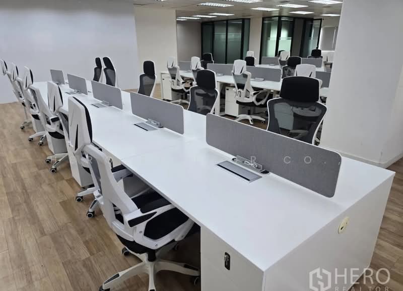For Rent Bangkok Office Rachadapisek BTS Asok MRT Rachadapisek Khlong Toei BRE19555, กรุงเทพ, คลองเตย, กรุงเทพ, 350 ตร.ม., สำนักงาน ให้เช่า, โดย Hero Realtor Co., Ltd., 11603064 - DDproperty.com