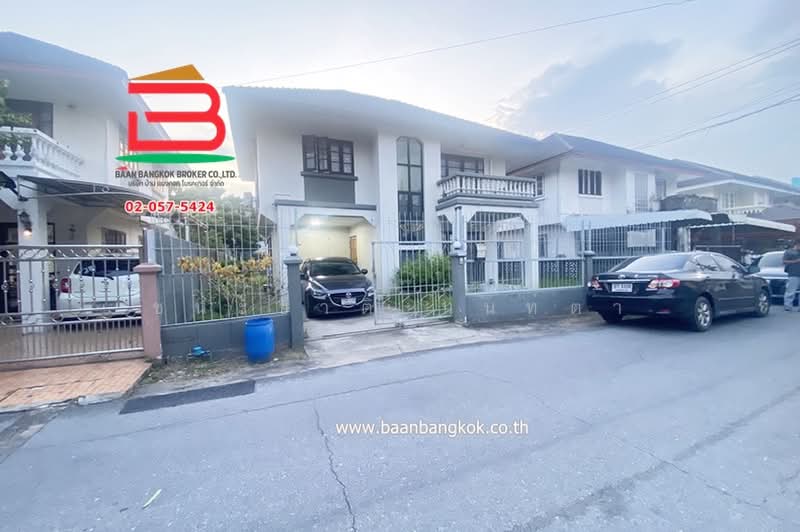 บ้านเดี่ยว หมู่บ้าน ชื่นกมลนิเวศน์ 4 (ซอยรามอินทรา 60) เนื้อที่ 70 ตรว. ใกล้รพ.สินแพทย์ เขตบางกะปิ, Bangkok, Khlong Chan, Bang Kapi, Bangkok, 3 Bedrooms, 280 sqm, Single Detached House For Sale, by ชนะชาติ นนท์ตา, 11603682 - DDproperty.com
