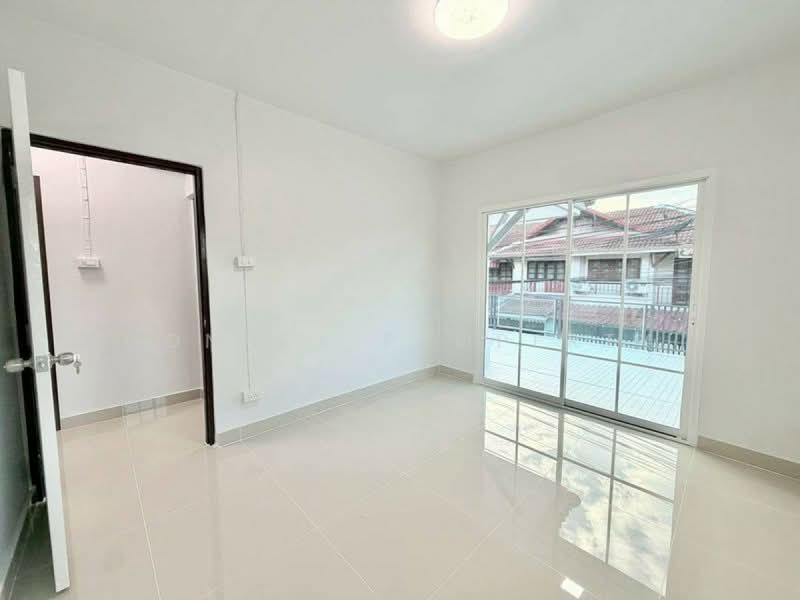 พฤกษา 3 ซ.วัดลาดปลาดุก Baan Pruksa 3 Soi Watlatpladuk, Nonthaburi, 1 -, Bang Khu Rat, Bang Bua Thong, Nonthaburi, 3 Bedrooms, 140 sqm, Townhouse For Sale, by Connex Property, 11604774 - DDproperty.com