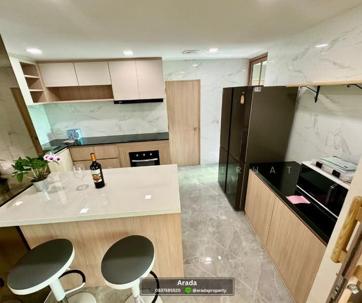 President Park Sukhumvit 24, Bangkok, 99 Sukhumvit 24 Alley, Khlongtoei Nua, Watthana, Bangkok, 3 Bedrooms, 223 sqm, Condo For Rent, by Arada Koettruat, 11604855 - DDproperty.com
