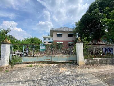 ขาย - ขายหรือเช่า โกดัง เนื้อที่ 200 ตารางวา ซอยเอแบคบางนา เหมาะแก่การสต๊อคสินค้าหรือทำออฟฟิศ, สมุทรปราการ