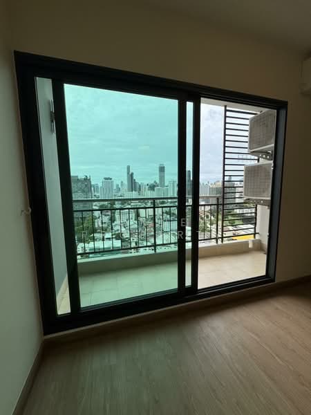 Supalai Park Ekkamai-Thonglor, Bangkok, Petchaburi Road, Bang Kapi, Huai Khwang, Bangkok, 1 Bedroom, 68 sqm, Condo For Sale, by Connex Property, 11605610 - DDproperty.com