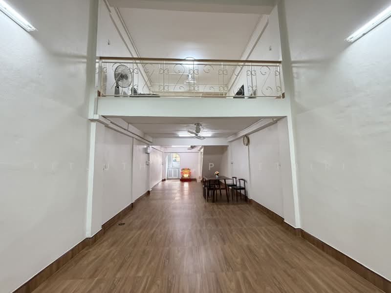 ให้เช่าทาวน์โฮม แยกสาธุประดิษฐ์ ถนนจันทน์, bangkok, Thung Wat Don, Sathon, Bangkok, 3 Bedrooms, 250 sqm, Townhouse For Rent, by Ketjuthatip Ketsiri, 11605890 - DDproperty.com