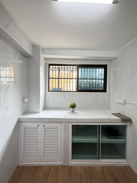 ให้เช่าทาวน์โฮม แยกสาธุประดิษฐ์ ถนนจันทน์, bangkok, Thung Wat Don, Sathon, Bangkok, 3 Bedrooms, 250 sqm, Townhouse For Rent, by Ketjuthatip Ketsiri, 11605890 - DDproperty.com