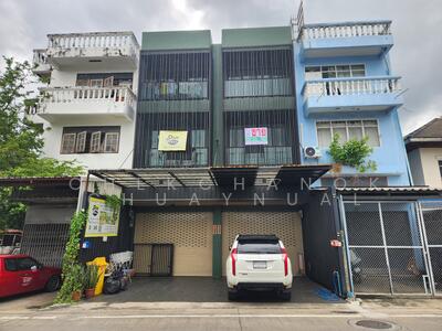 ขาย - ตึกแถว นนทบุรี ซอย 8 ทำออฟฟิศได้ 1-2คูหา เพียง 3.8ล้าน, นนทบุรี