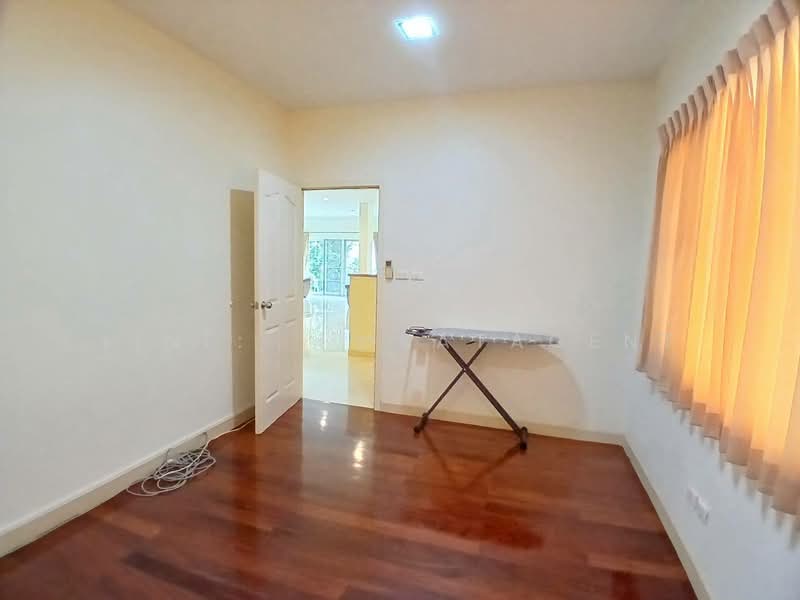 Nantawan Suanluang Rama 9, Bangkok, Chaloem Phra Kiat Rama 9, Soi 62, Dok Mai, Prawet, Bangkok, 4 Bedrooms, 300 sqm, Single Detached House For Rent, by Line: @katagent, 11607096 - DDproperty.com