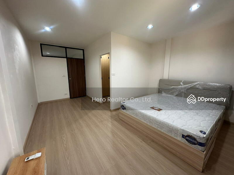 ขาย - Bangkok Town House Sukhumvit BTS Bang Chak BRE22967, กรุงเทพ