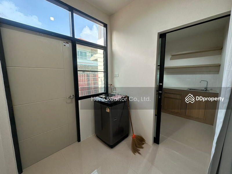 ขาย - Bangkok Town House Sukhumvit BTS Bang Chak BRE22967, กรุงเทพ
