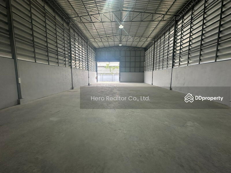 ให้เช่า - Bangkok Warehouse Chaloem Phrakiat Thi 9 BRE22898, กรุงเทพ