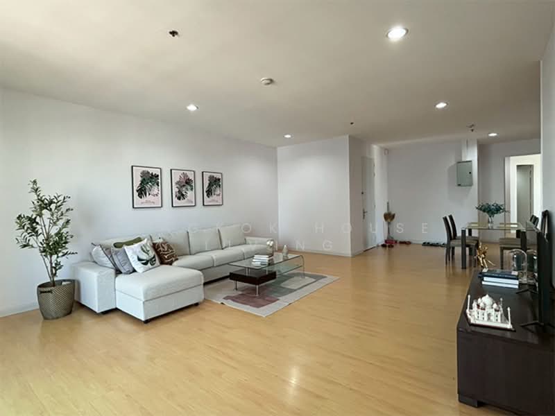 Citi Smart Sukhumvit 18, Bangkok, 366 Soi Sukhumvit 18, Sukhumvit Road, Khlong Toei, Bangkok, 3 Bedrooms, 180 sqm, Condo For Rent, by Bangkok House Living, 11609493 - DDproperty.com