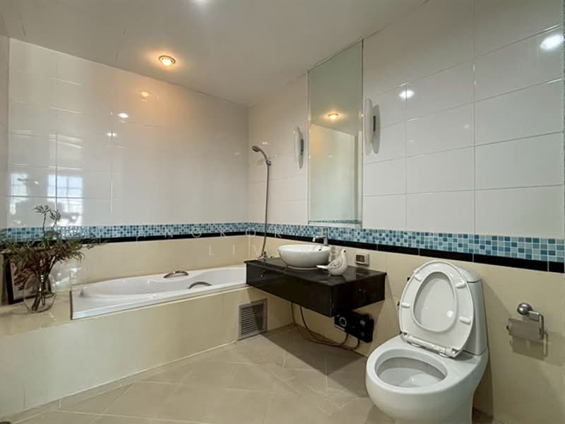 Citi Smart Sukhumvit 18, Bangkok, 366 Soi Sukhumvit 18, Sukhumvit Road, Khlong Toei, Bangkok, 3 Bedrooms, 180 sqm, Condo For Rent, by Bangkok House Living, 11609493 - DDproperty.com