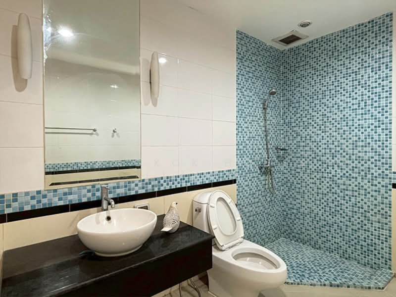 Citi Smart Sukhumvit 18, Bangkok, 366 Soi Sukhumvit 18, Sukhumvit Road, Khlong Toei, Bangkok, 3 Bedrooms, 180 sqm, Condo For Rent, by Bangkok House Living, 11609493 - DDproperty.com