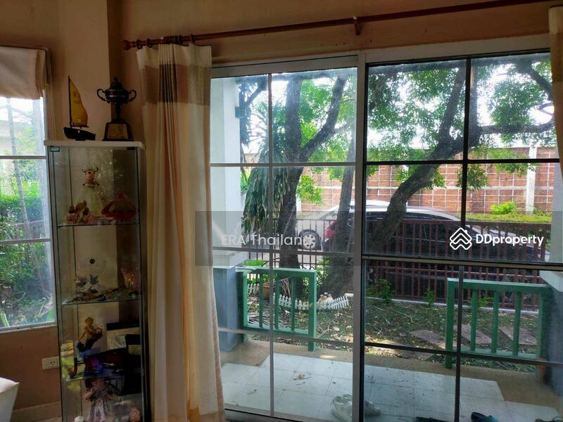 For Sale - Parichart Suwinthawong, Bangkok