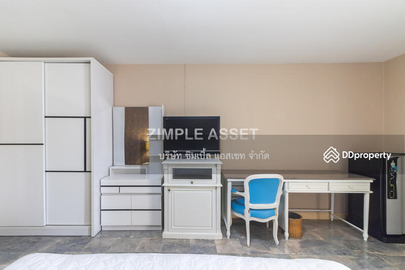 Monthly Deluxe Room - Fully Furnished