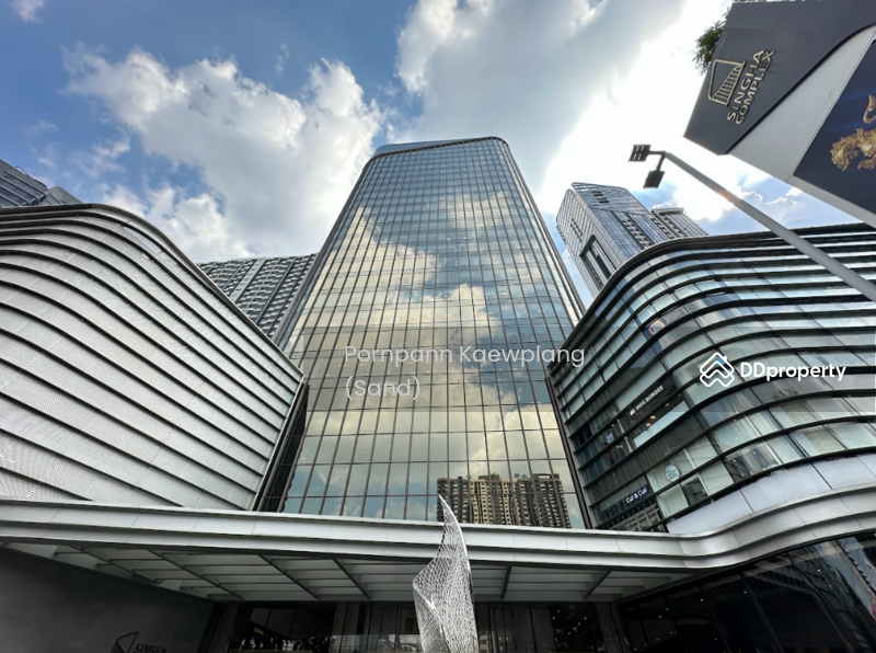 For Rent - Office for rent Singha Complex. Closed to MRT Phetchaburi, Furnished, Free Air Con, Free Wifi, Bangkok