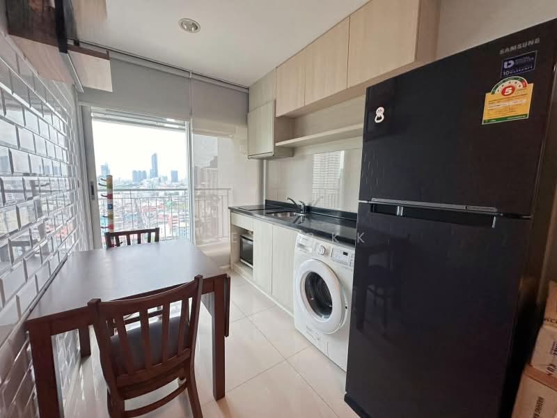 Rhythm Sathorn-Narathiwas, Bangkok, 651 Naradhiwas Rajanagarindra Road, Thung Maha Mek, Sathon, Bangkok, 1 Bedroom, 35 sqm, Condo For Rent, by Agentbkk, 11610810 - DDproperty.com